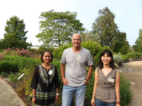 Jim Alfano and PhD students Anna Joe and Tania Toruno in the botanical garden. August 2011.
