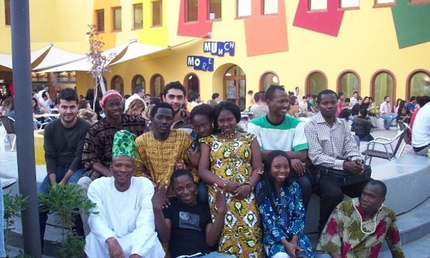 Chigozie Obioma (in the red hat) with ‘pioneer’ Nigerian students in 2007; links to news story