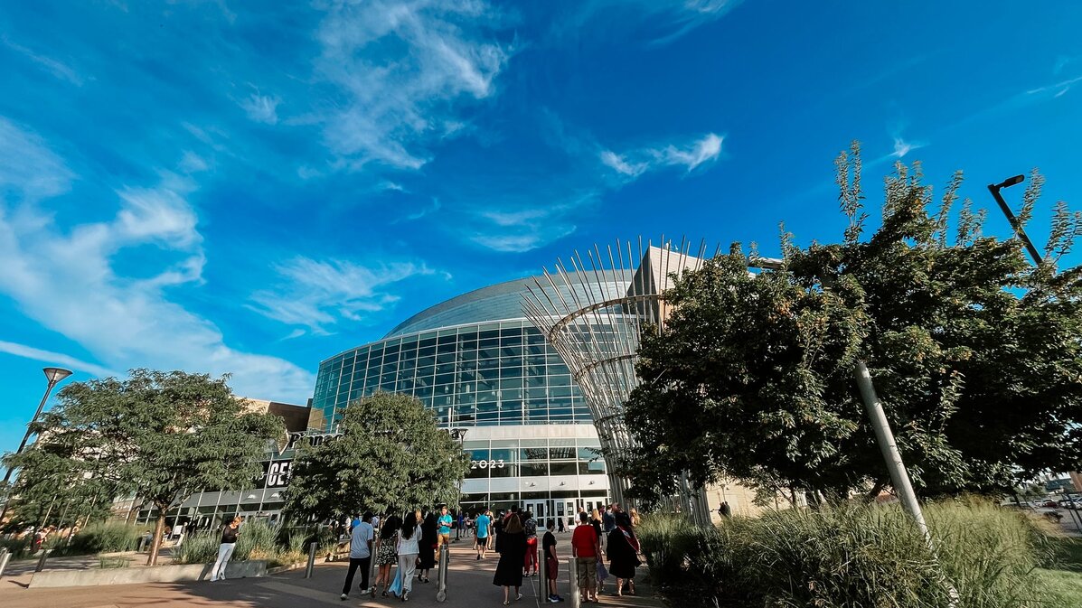 Grads and families proceed into PBA the morning of August 2023 commencement