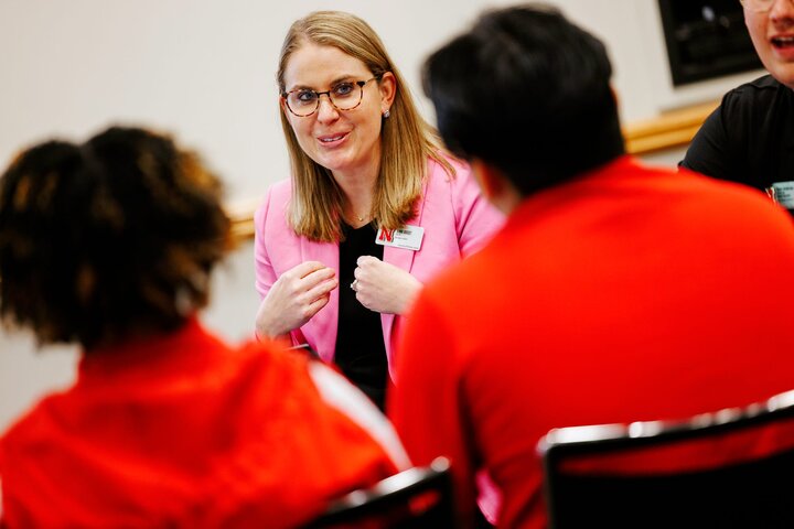 Jenni chats with NSE orientation leaders